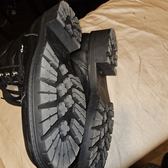 Bleecker & Bond combat boots, women's size 10 - Picture 10 of 10